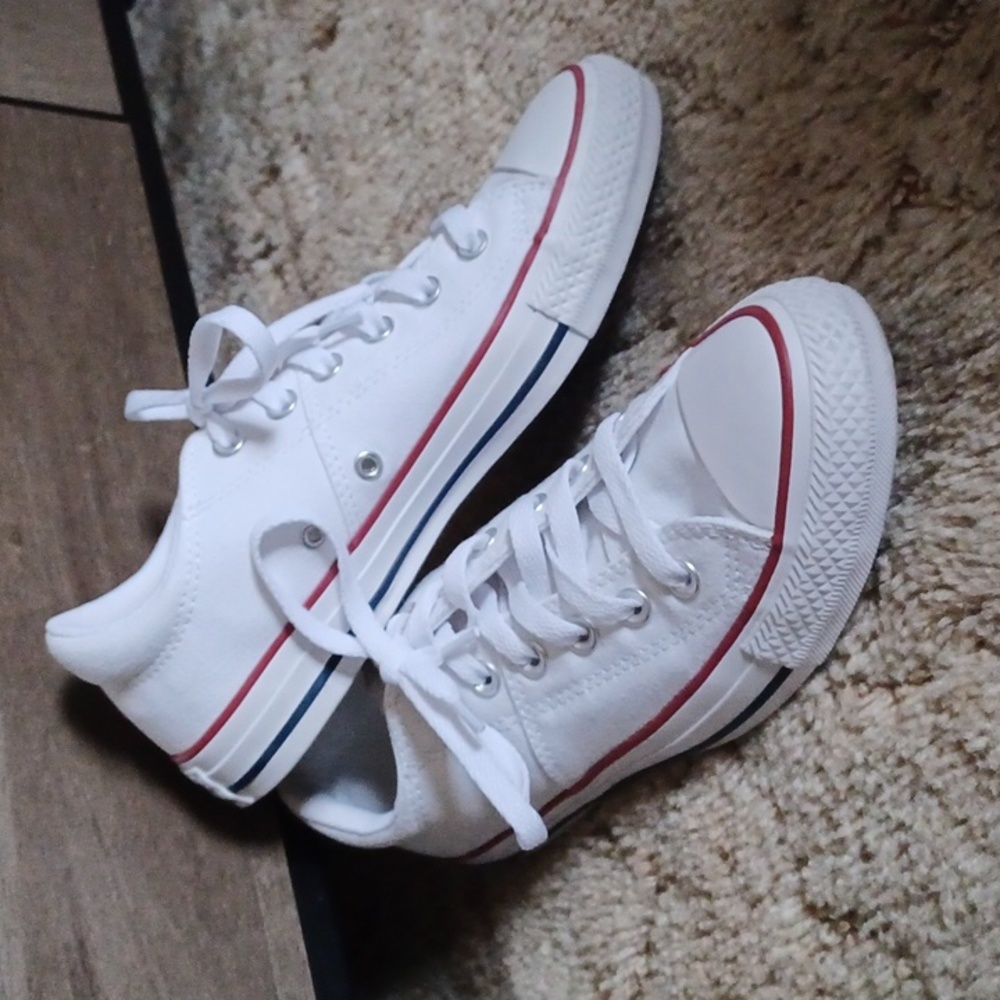 Women's converse